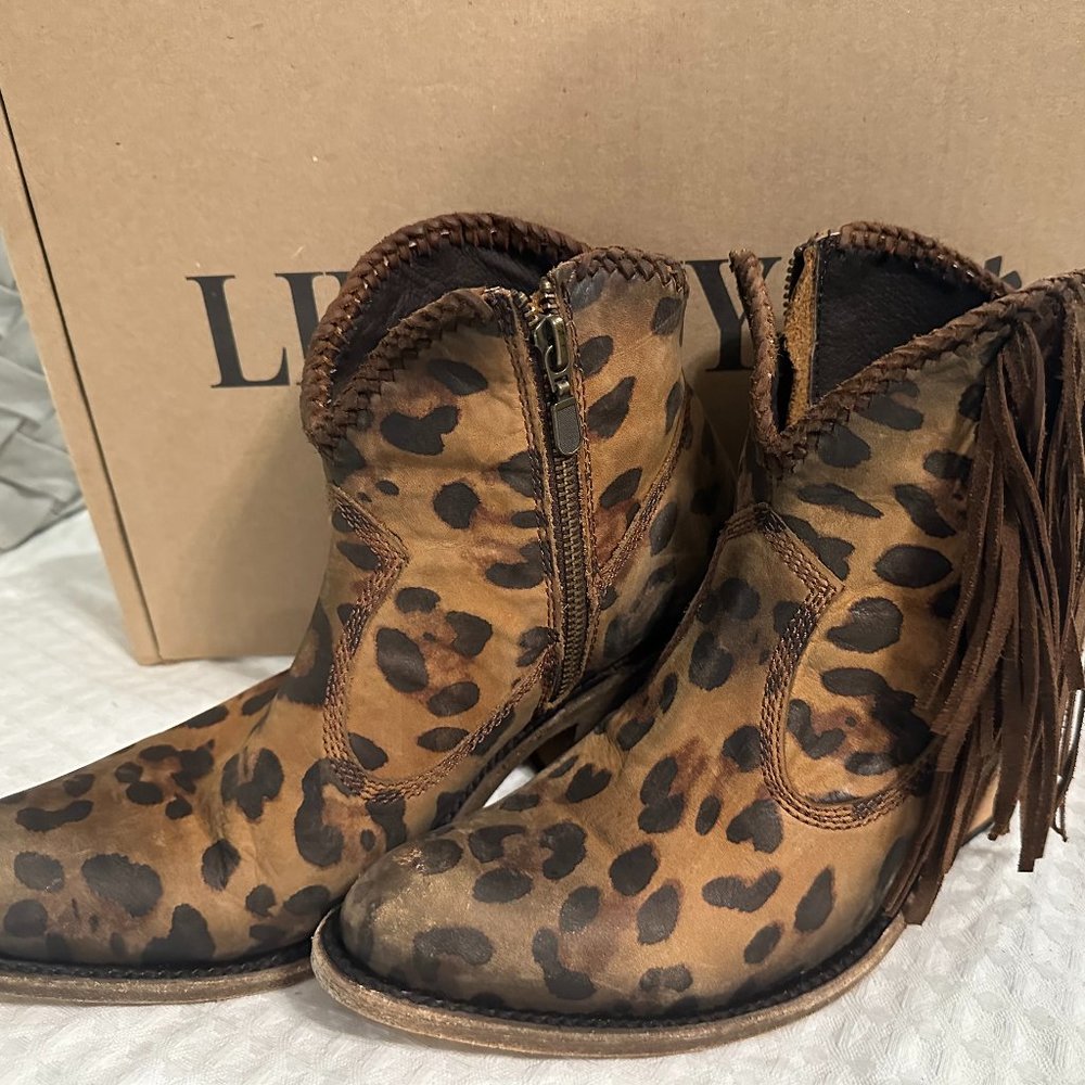 Cheetah Print Cowgirl Boots Size 8